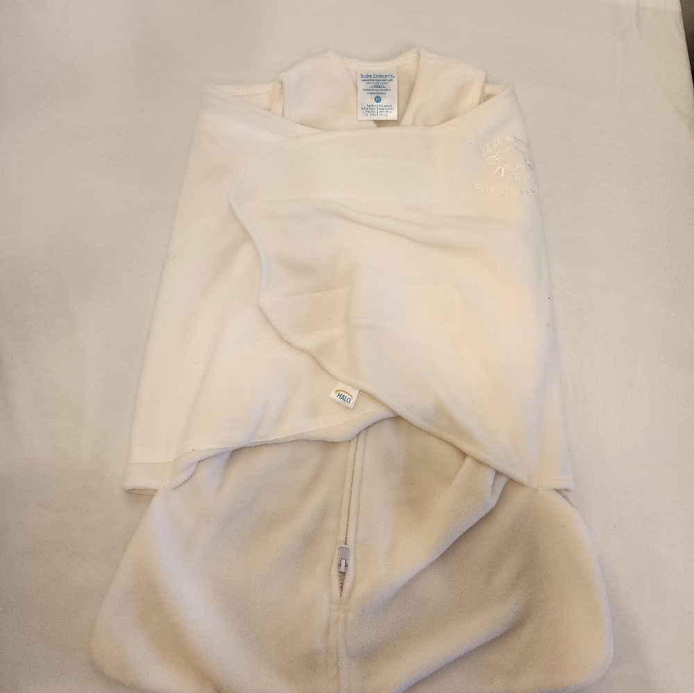 HALO® Safe Dreams Swaddle